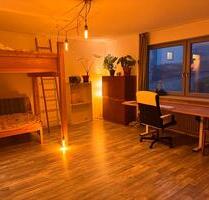 1-2 MONATE 750 € Möblierte 1-Zimmer-Wohnung in Regensburg-Süd