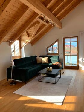 Foto - Helle 2-Zimmer-Dachgeschosswohnung mit Südwestbalkon