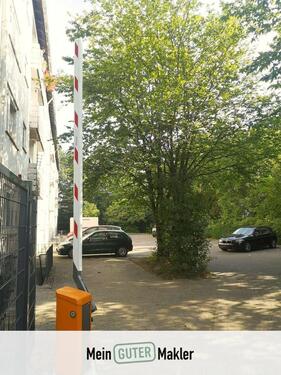 Foto - Pkw-Stellplatz mit Schranke in Horn-Lehe