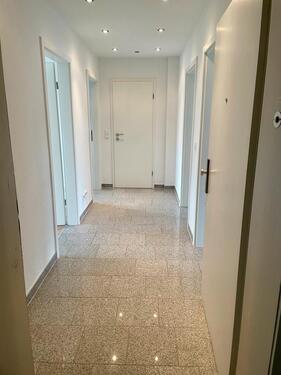 Foto - 3 Zimmer Wohnung + Pkw Stellplatz