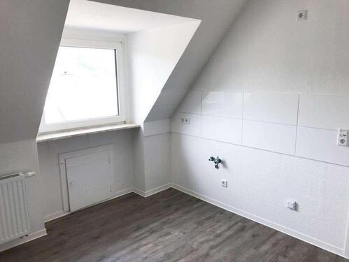 Foto - 1 Zimmer Dachgeschoßwohnung zur Miete in Bestwig