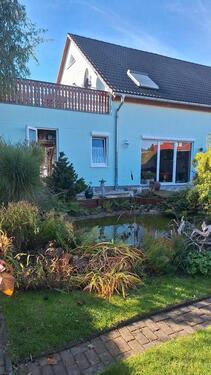 Foto - Doppelhaushälfte mit Garage, Terrasse, Garten