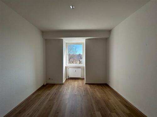 Foto - Ab sofort! Gepflegte 2-Zimmer-Whg in zentraler Lage von E-Altendorf