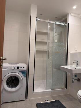 Foto - Charlotten Klauser Platz Kiez, zwei Zimmerwohnung neu saniert,