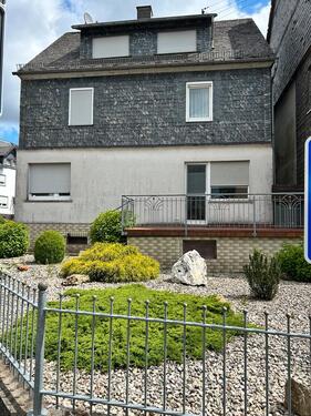 Foto - Schönes Ein bis Zweifamilienhaus mit separatem Grundstück