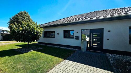 Foto - Modernes Einfamilienhaus in ruhiger Lage