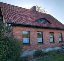 Einfamilienhaus in Grußendorf - 1.000,00&nbsp;EUR Kaltmiete, ca.&nbsp; 135,00&nbsp;m&sup2; in Sassenburg (PLZ: 38524)