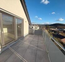 Stilvolles Luft & großzügiger Balkon Dachgeschoss Wohnung - Breuberg