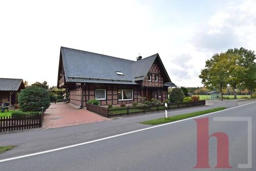 Foto - Große 5-Zimmer-Wohnung mit 2 Balkonen und Garage in ländlicher Holdorfer Lage