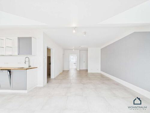 Foto - Nur kurz verfügbar: Stilvolle 2,5-Zimmer-Dachwohnung mit Loggia & Garten in Neuried