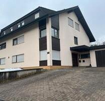 Wohnung im Erdgeschoss - 900,00&nbsp;EUR Kaltmiete, ca.&nbsp; 100,00&nbsp;m&sup2;&nbsp;Wohnfl&auml;che in Buchen (Odenwald) (PLZ: 74722)