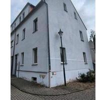 Mehrgenerationenhaus mit 3 Wohnungen in ruhiger Lage von Roßwein