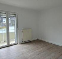 Helle 4-Zimmer-Wohnung in Idar mit Balkon und Gartenmitbenutzung - Idar-Oberstein