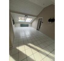 Merzig Stadt 2 Zimmer Küche Bad Dachgeschoss Wohnung