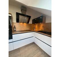 Helle 2,5 Zi Whg mit top Küche, Balkon, Parkplatz von privat - Egelsbach