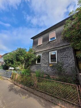 Foto - Denkmalgeschütztes Mehrfamilienhaus in Sterbfritz