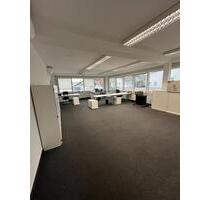 Lichtdurchflutete 400m² Bürofläche in Bietigheim zu vermieten