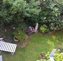 Hochwertiges PENTHOUSE mit 40 qm Süd-Dach-Terrasse, Einbau-Küche und -Schänken, Parkett - Krefeld Hüls