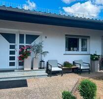 Haus zu Verkaufen - 650.000,00&nbsp;EUR Kaufpreis, ca.&nbsp; 260,00&nbsp;m&sup2; in Grünberg (PLZ: 35305)