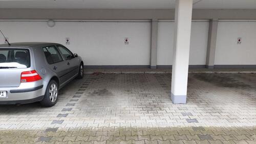 Foto - Stellplatz, perfekt für Pendler, Bahnhof Kassel-Wilhemshöhe