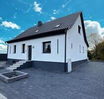 Kernsaniertes Einfamilienhaus auf großem Grundstück - Dortmund Brackel