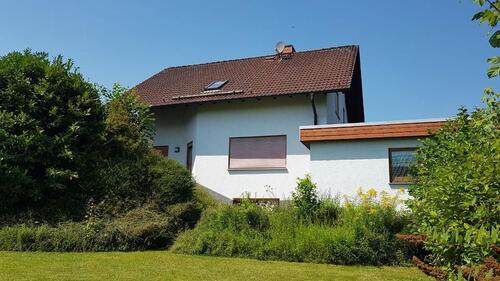 Foto - 6 Zimmer Mehrfamilienhaus, Wohnhaus in Greifenstein