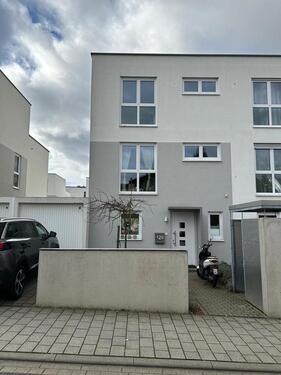 Foto - Modernes Reiheneckhaus in Bestlage - einziehen und wohlfühlen