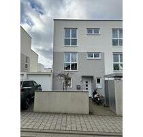 Modernes Reiheneckhaus in Bestlage - einziehen und wohlfühlen - Aschaffenburg Gailbach