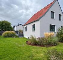 Einfamilienhaus zur Miete - 2.550,00&nbsp;EUR Kaltmiete, ca.&nbsp; 150,00&nbsp;m&sup2; in Potsdam (PLZ: 14469)