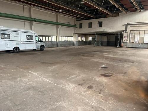 Foto - Stellplatz Wohnmobil, Wohnwagen, PKW, Motorrad, Möbel