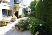 Foto - Große 4,5-Zi. EG-Whg. (mit Gäste-Hobbyraum, Terrasse u. Garten)
