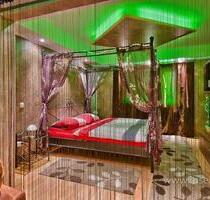 HOCHZEITSSUITE WHIRLPOOL SAUNA KAMIN HIMMELBETT GARTEN Wellness - Elsdorf