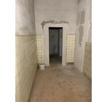 Lagerraum im 1.OG Stahltür Strom Fliesenboden - Erfurt Johannesplatz