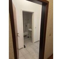 1-Zimmer Bad Küche - 600,00&nbsp;EUR Kaltmiete, ca.&nbsp; 36,00&nbsp;m&sup2; in Ludwigshafen am Rhein (PLZ: 67059)