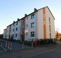 Renoviert und bezugsfertig... 2-Zimmer-Wohnung im 2. OG mit Vinylboden und Balkon! - Krefeld Gellep-Stratum