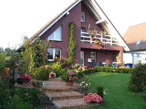 Foto - großzügiges und individuelles Einfamilienhaus am See