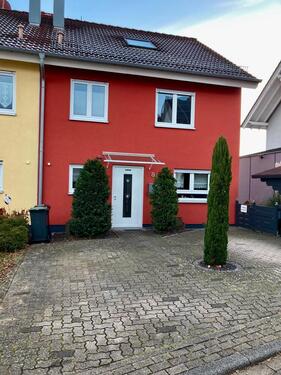 Foto - Familientraum - großzügige DHH mit ELW, Garten, Terrasse, Garage