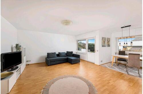 Foto - gemütliche 3 Zimmer-Wohnung - 1.100,00 EUR Kaltmiete,