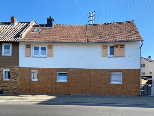 Foto - Haus zur Miete, kpl. renoviert, 5 Zimmer, Hof, Garage - kein Garten. Haustiere Willkommen!