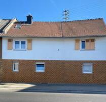 Haus zur Miete, kpl. renoviert, 5 Zimmer, Hof, Garage - kein Garten. Haustiere Willkommen! - Limeshain