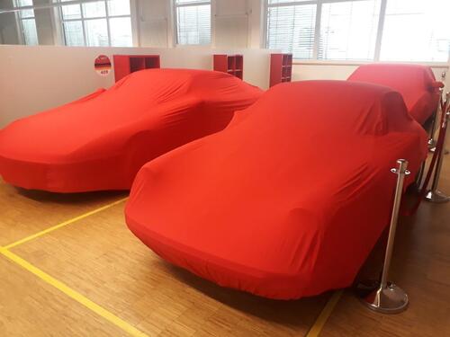 Foto - 2 Stellplätze für Sportwagen oder Oldtimer zu vermieten