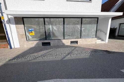 Foto - Neu reonoviertes Ladenlokal Gewerberaum zu Vermiten