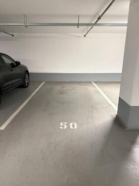 Foto - Tiefgaragen-Stellplatz zu vermieten (ab 01.05.)