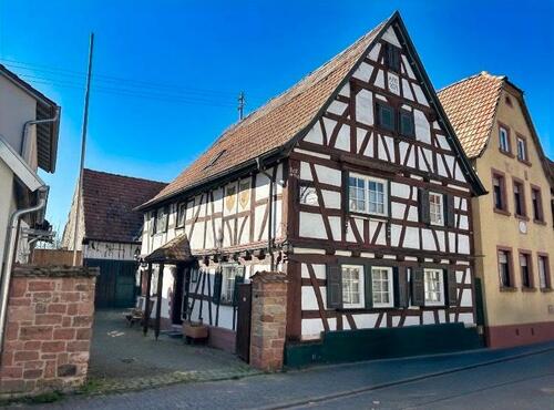 Foto - Elternhaus zu Verkaufen - 139.000,00&nbsp;EUR Kaufpreis, ca.&nbsp; 128,00&nbsp;m&sup2;