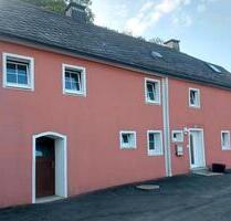 kleines Häuschen auf dem Land - 135.000,00 EUR Kaufpreis, in Selbitz (PLZ: 95152)