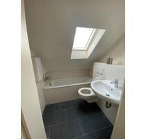 Dachgeschosswohnung, 37 qm, 47198 Duisburg