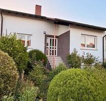 Einfamilienhaus mit ausgebautem Souterrain und schönem Garten - Fußgönheim