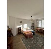 Renoviert,Frei 2-Zimmer-Wohnung, Fenster+Wanne im Bad - Berlin Spandau