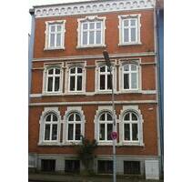 Schöne Altbauwohnung - 785,00 EUR Kaltmiete, in Husum (PLZ: 25813)