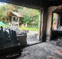 Schöner Garten in Wassernähe mit Brandobjekt - Milower Land